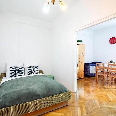 - Bright - Easy Apartment Budapest