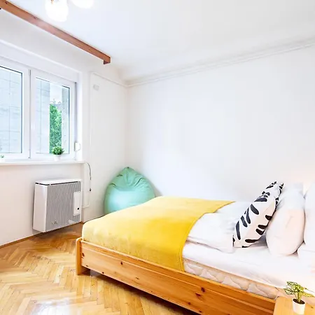 Apartment - Bright - Easy *